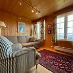Charming Family With Stunning Mountain Views بيت للعطل Beitostolen