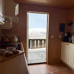 Charming Family With Stunning Mountain Views Vakantiehuis