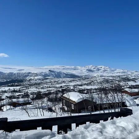 بيت للعطل Charming Family With Stunning Mountain Views Beitostolen